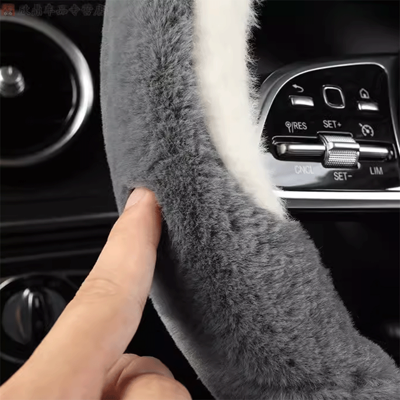 Tesla Model 3/Y Fluffy Steering Wheel Cover, Warm Plush Winter Grip