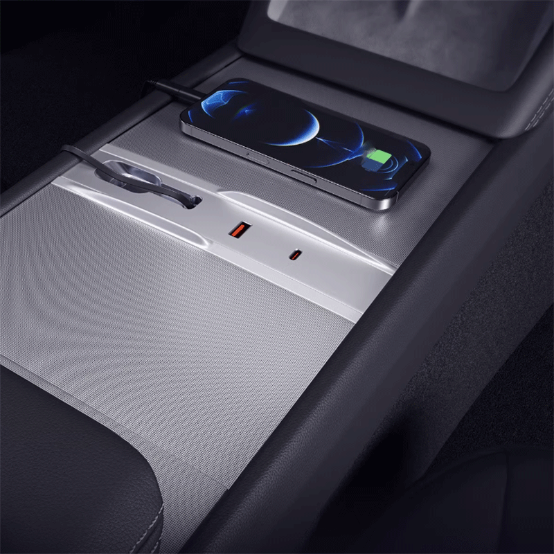 Tesla Model 3 Highland / Model Y Juniper USB Hub, 3-Port Fast-Charge Center Console Dock